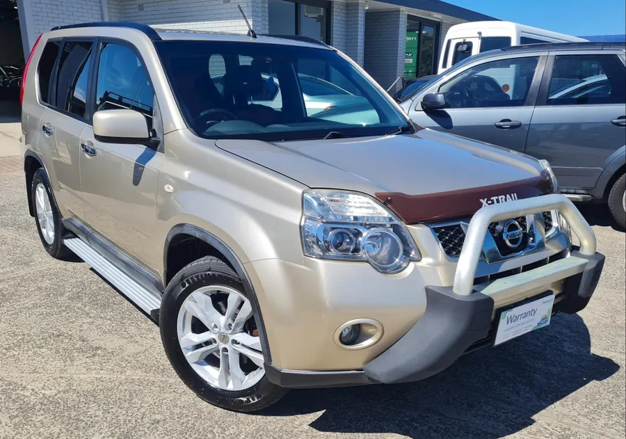 NISSAN X-TRAIL