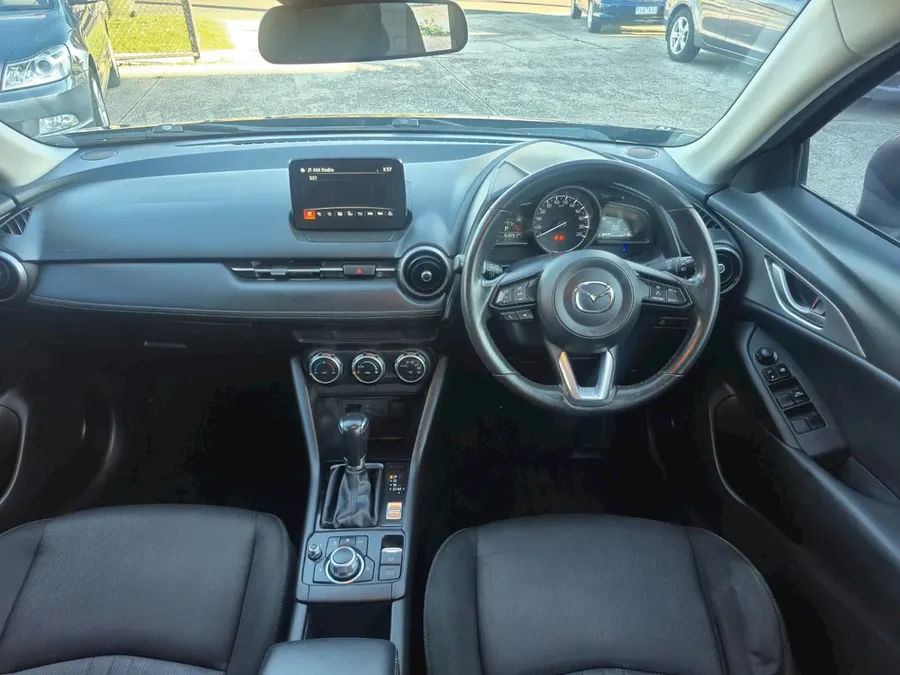 Vehicle Thumbnail 16