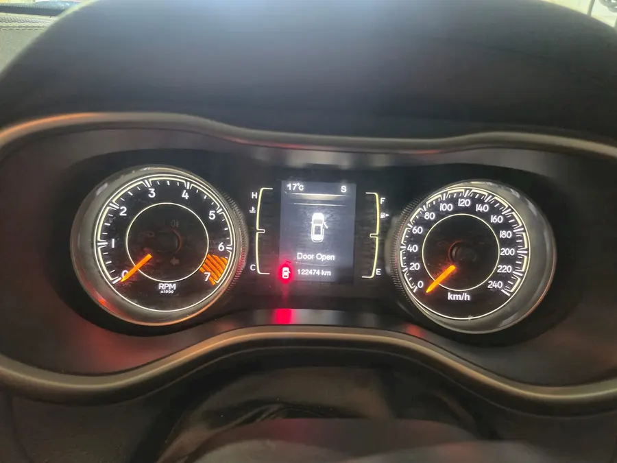 Vehicle Thumbnail 18