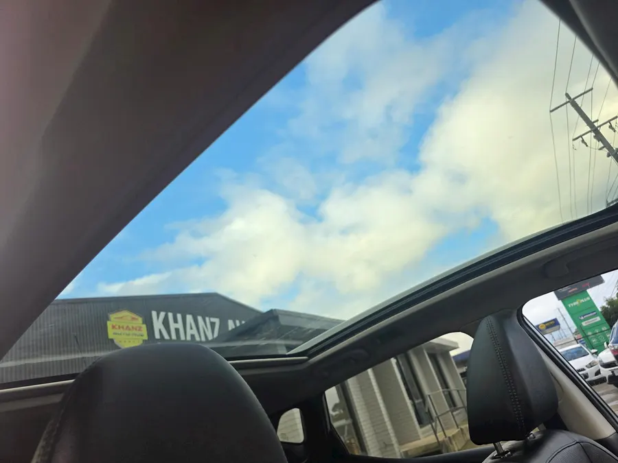 Vehicle Thumbnail 11