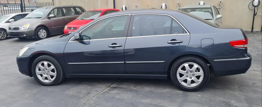 Vehicle Thumbnail 4